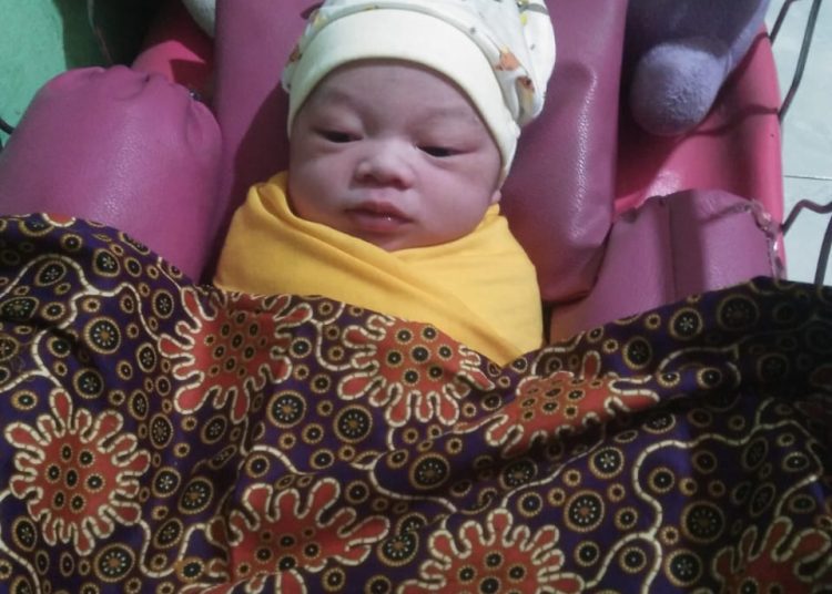 Lahirnya Anak Pertama Dari Pasangan Andre Dan Lastri Lucu Dan Manis.