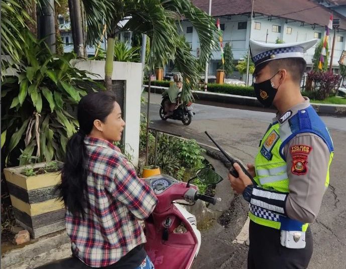 EDUKASI BUDAYA TERTIB BERLALU LINTAS
