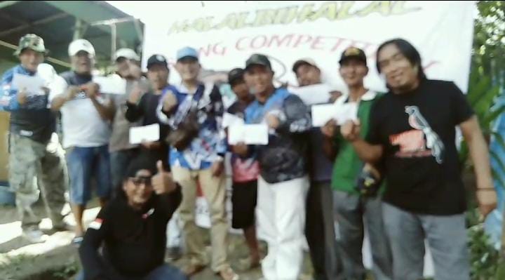 Bakal Calon Wakil Bupati Ahmad Devi Maulidi Buka Perlombaan Mancing di Kolam Reon